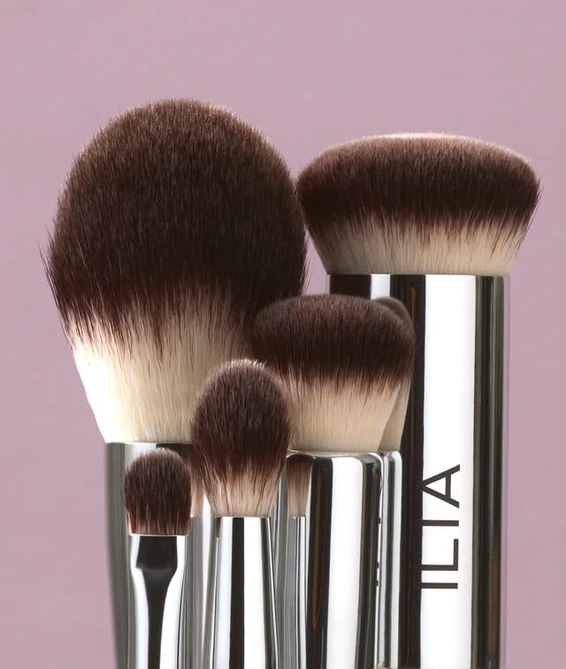 ILIA - Perfecting Buff Brush | Versatile Brush For Cream or Liquid Products Made with Aluminum + Soft, Vegan Bristles | Smooth Finish | Expertly Crafted | Non-Toxic, Vegan, Cruelty-Free, Recyclable
