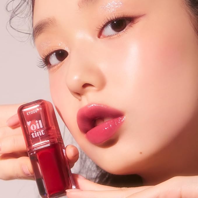 ETUDE Dear Darling Oil Tint #1 Real Cherry (0.14 fl.oz) | High Moisturizing and Strong Hydrating Lip Oil/Lip Gloss | Smooth and Moist Lips | Non-Sticky Lip Oil Tint For Dry Lips | K-beauty