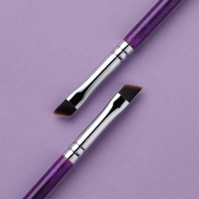 Eyeliner Brush Fine Angled - PRO Precision Gel Eye Liner Makeup Brush -Ultra Thin Slanted Flat Angle - Premium Cruelty Free Synthetic Bristles (E835 Purple)