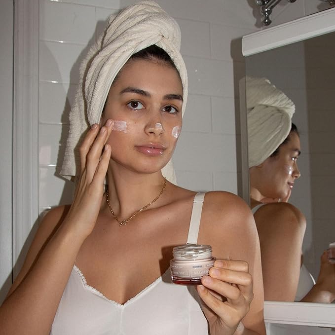 KORRES Wild Rose Skin Brightening Night Cream, Hydrating Face Moisturizer with Vitamin C, Hyaluronic Acid and Turmeric Extract, Overnight Facial Cream for Women with Tired, Depleted Skin, 40 ml