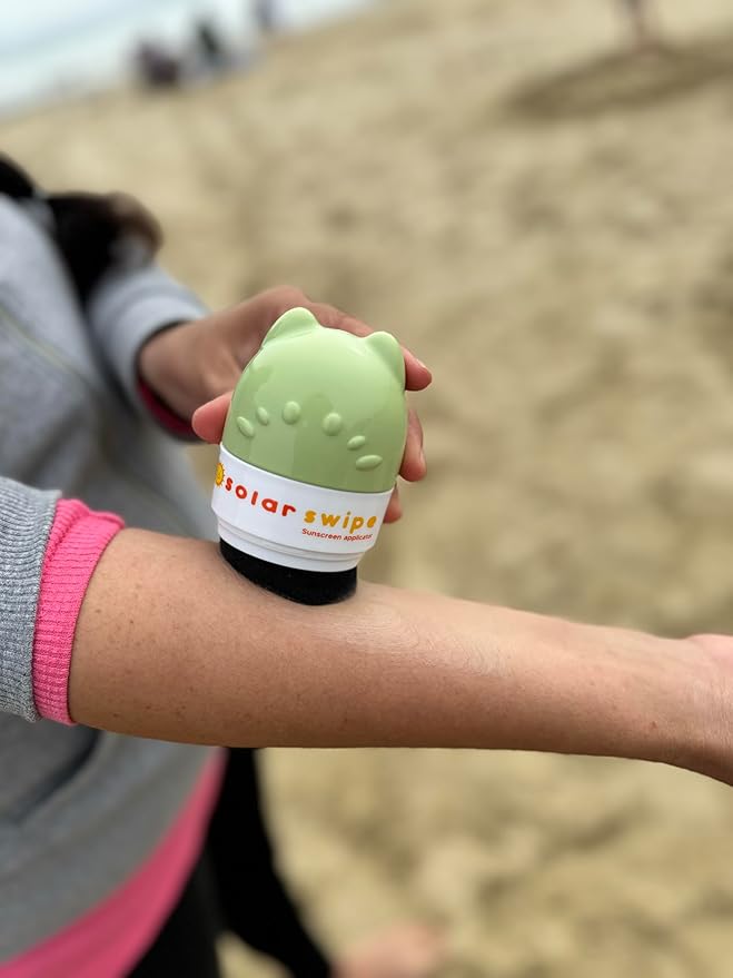 Sunscreen Applicator for Kids and Adults, Portable, Washable, Easy on the Go Sunscreen Application for Any Age and Skin (Olive Beige)