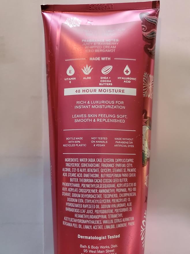 Bath & Body Works Strawberry Snowflakes Ultimate Hydration Body Cream For Women 8 Fl Oz 2- Pack (Strawberry Snowflakes)