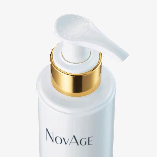 NovAge Oriflame NOVAGE Supreme Cleansing Gel 2in1 cleanser and a toner 5.4 fl.oz