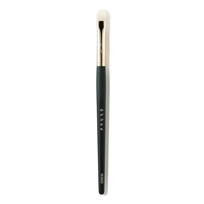 SOO ADOR okhee Glitter Brush NUN03 – Professional Korean Eye Makeup Brush for Glitter & Shimmer Eyeshadow, Flat Precision Brush, Minimal Fallout, Idol Makeup Finish