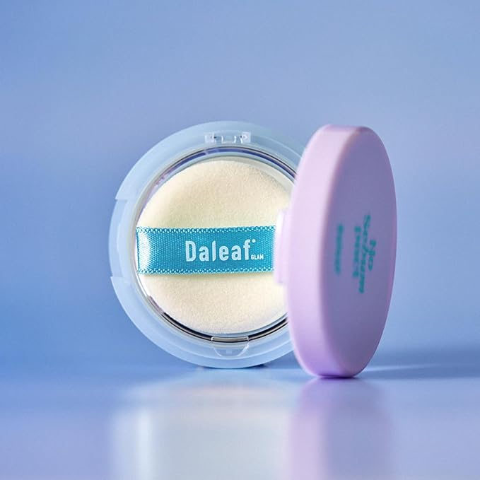 DALEAF Glam No Sebum Hair Pact 0.18 fl oz | Instant Oil Control & Volumizing Powder for Greasy Hair | Translucent Finish with Built-in Puff, Korean Hair Care