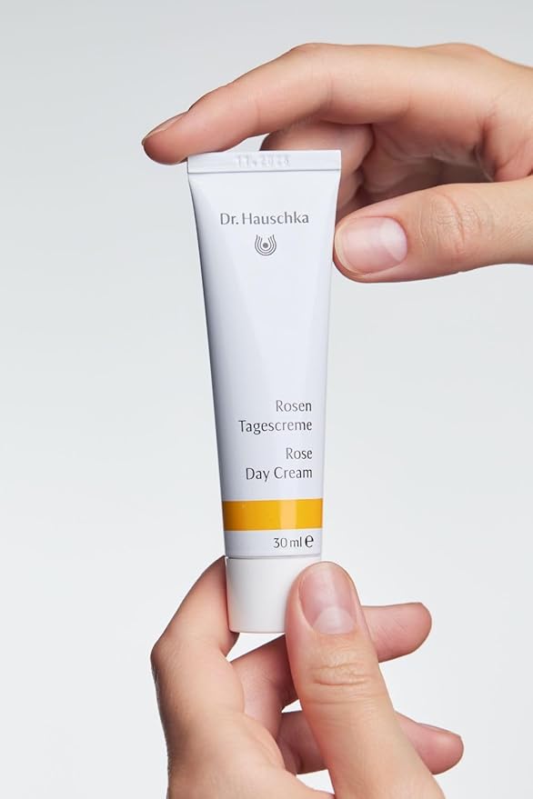 Dr. Hauschka Rose Day Cream, Daily Moisturizer, 1.0 US fl oz, For Dry, Sensitive, Red Skin, With Shea Butter & Avocado Oil