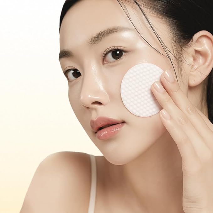 Veramore Rice & Vitamin Glow Cleansing Pads – Dual-Sided Brightening & Hydrating Toner Pads with Mushroom Extract & Hyaluronic Acid, Niacinamide | Gentle Exfoliating K-Beauty, 70 Count (5.07 fl oz)