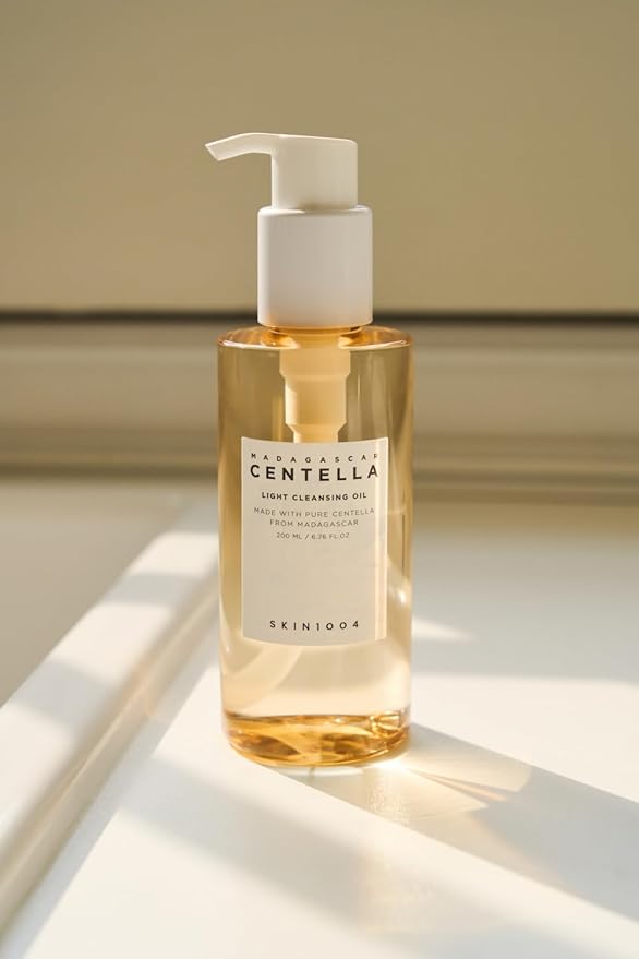 SKIN1004 Madagascar Centella Light Cleansing Oil 6.76 fl.oz, 200ml | Gentle Oil Cleanser for Face, Korean Facial Cleanser, Double Cleansing