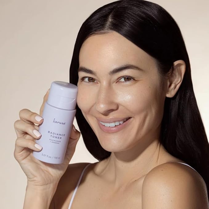 Karuna Hydrating Face Toner Anti Aging with Red Ginseng, Niacinamide & Paper Mulberry Exfoliating Facial Toner for Pore Minimization & Brightening Benefits for All Skin Types 150 ml