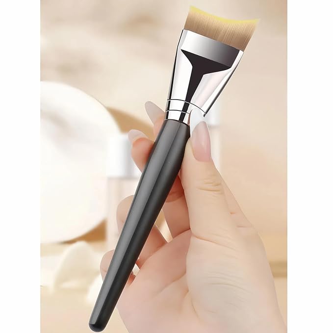Foundation Brush, Angled Makeup Brush Ultra Thin Facial Brush Fast Flawless Face Mask Brushes for Blending Liquid Foundation, Blending Cream, Brown