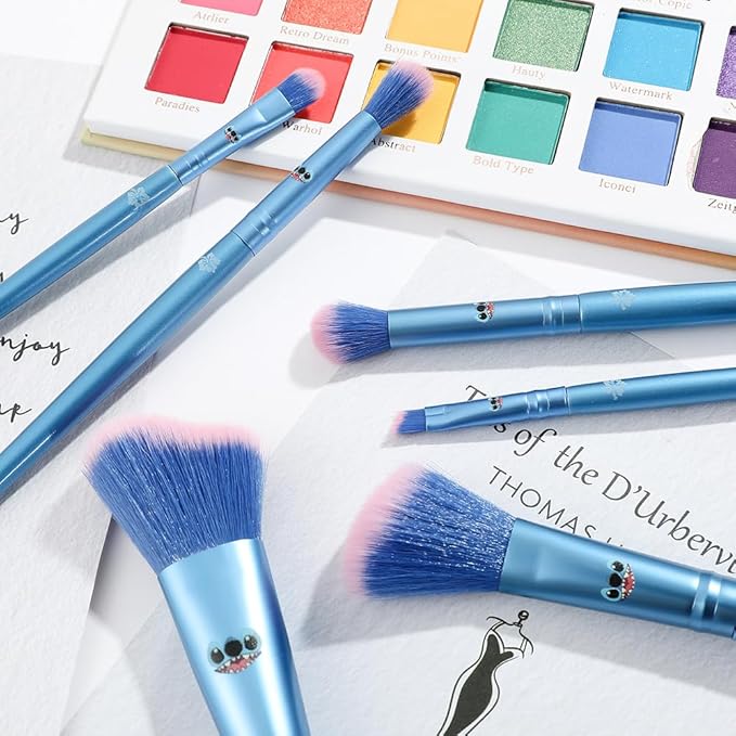 Stitch Stuff Stitch Gifts for Girls Makeup Brushes Gift Box Magic Eye Shadow Eyeliner Blending Lip Brush Anime Cosmetic Brush Set Collection