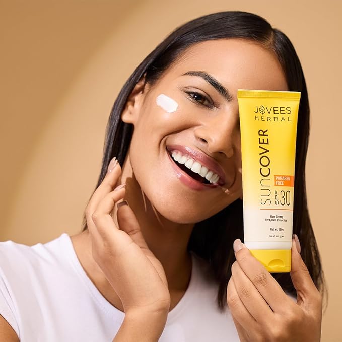 Jovees Sandalwood Suncover Natural Protection Spf 30, 100g