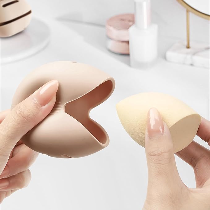 Silicone Makeup Brush Holder Travel Case No Odor Nylon Strap Closure | Water-Resistant Brush Organizer for Travel Makeup Brushes Storage-Khaki