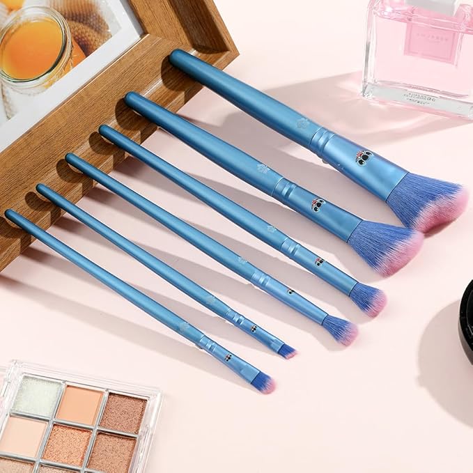 Stitch Stuff Stitch Gifts for Girls Makeup Brushes Gift Box Magic Eye Shadow Eyeliner Blending Lip Brush Anime Cosmetic Brush Set Collection