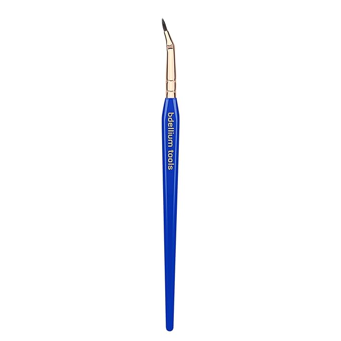 Bdellium Tools Professional Makeup Brush - Golden Triangle 708 Bent Eyeliner - With All Vegan and Soft Synthetic Fibers, For Smooth Application (Blue, 1pc)