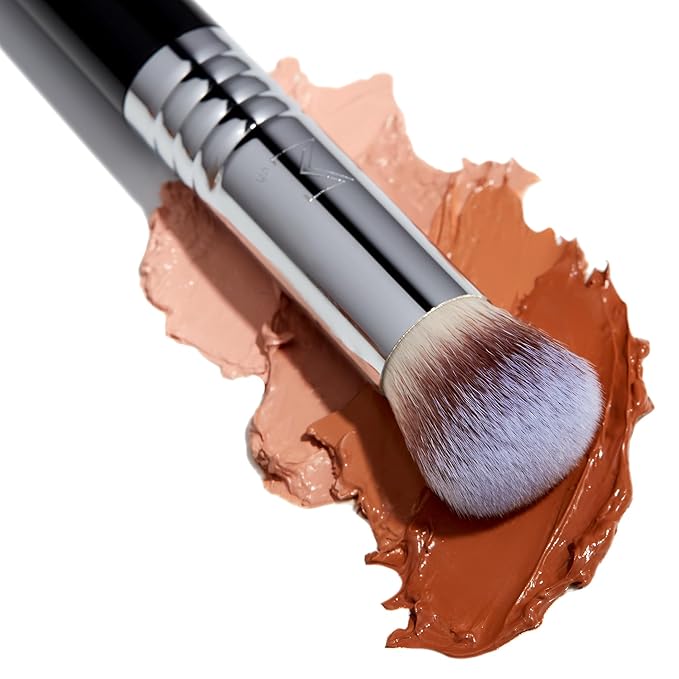 Sigma Beauty F26 Domed Concealer Brush — Under Eye Corrector, Ultra-Soft Dense Rounded Fibers, Waterproof Handle with SigmaAlloy Ferrule - Makeup Brush for Cream or Liquid