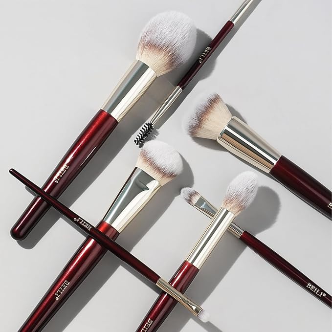 Makeup brushes (1)