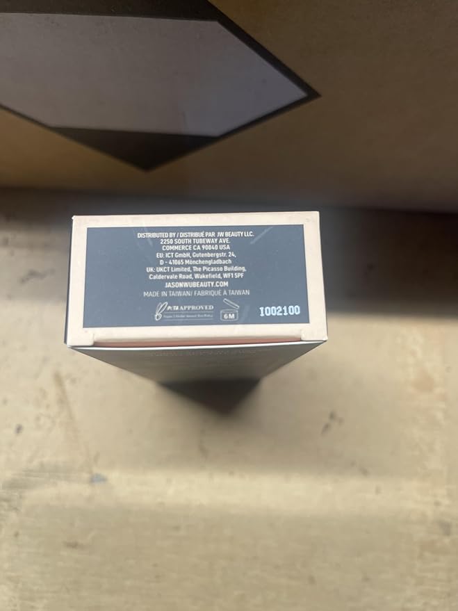 JASON WU TINTED MOISTURIZER MEETS CC CREAM (Skin 6, 30ml)