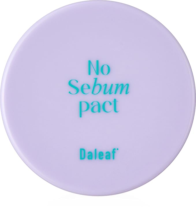 DALEAF Glam No Sebum Hair Pact 0.18 fl oz | Instant Oil Control & Volumizing Powder for Greasy Hair | Translucent Finish with Built-in Puff, Korean Hair Care