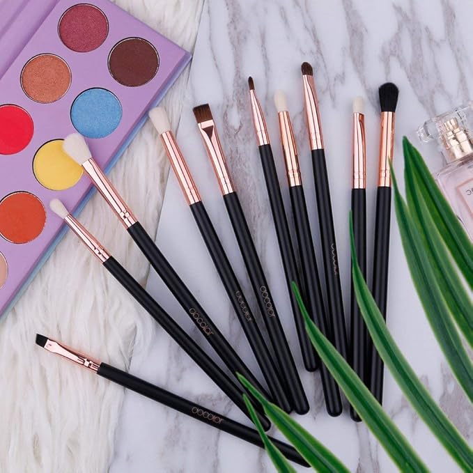 Docolor 10Pcs Eyeshadow Brush Set, Professional Eye Makeup Brushes Kit with Eyeshadow Eyebrow & Eyeliner Brush, Soft Blending Brush for Travel, DIY Eye Art Tool (Black Rose Gold Wooden Handle)