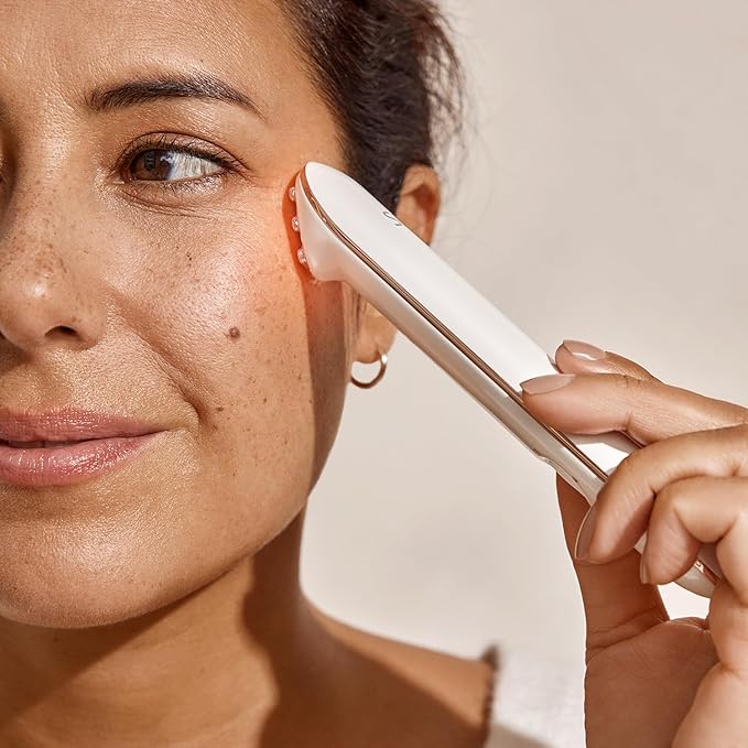 Silk’n Titan Mini At-Home 3-in-1 Radio Frequency Skin Tightening Device, Combines RF with Low-Level Laser Therapy & Red Light Therapy, with Thermal Sensor, for Smaller Areas, Cordless