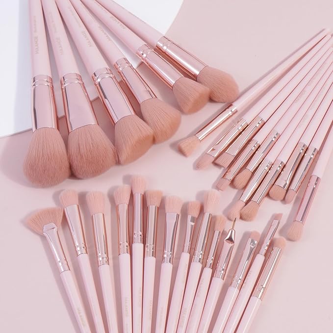 MAANGE 30Pcs Professional Makeup Brush Set with Case – Premium Synthetic Brushes for Foundation, Powder, Blush, Eyeshadow & Blending,Pink