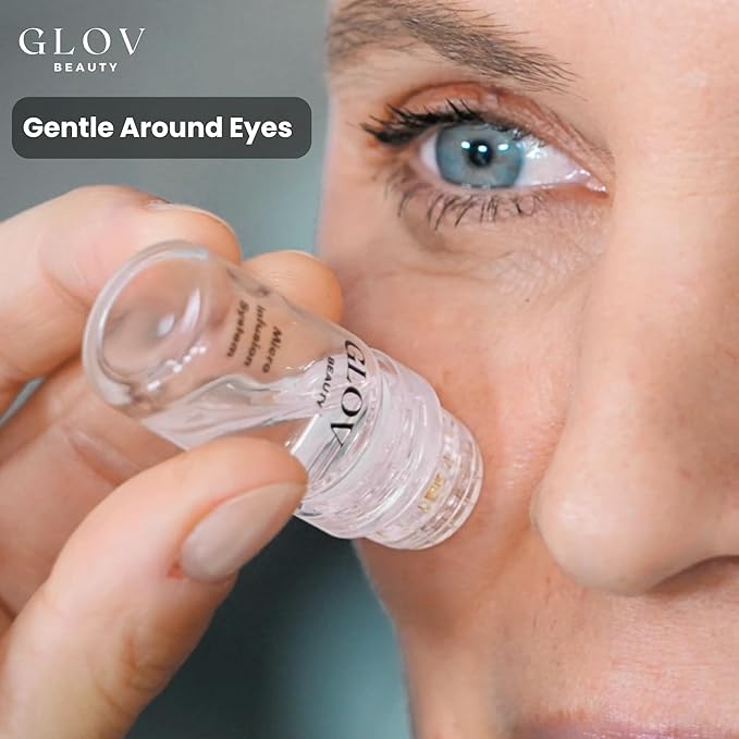 Glov Beauty Micro Infusion System for Face & Lips – 0.25mm 24k Gold Cosmetic Facial Stamp with Hyaluronic Acid, Collagen Peptides & Licorice Root Serum Ampoules (1x Infusion Application, 3x Serums)