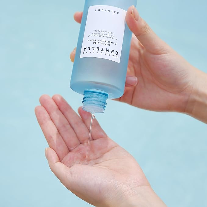 SKIN1004 Hyalu-Cica Balancing Toner, Korean Toner for Deep Hydration with Hyaluronic Acid, Centella Toner for Soothing care, Gentle Exfoliating for Skin Firming, Korean Skin Care, 7.10 fl.oz / 210ml