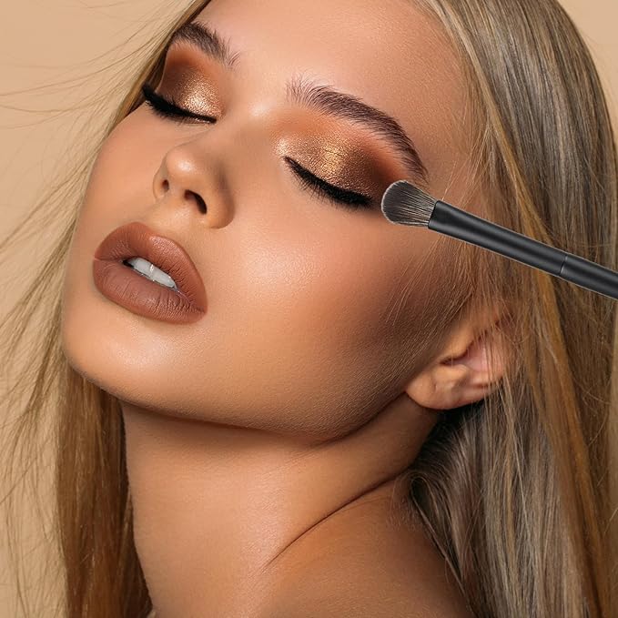 MSQ Eyeshadow Brush, Eye Makeup Brush with Soft Synthetic Hair Bristles, Eye Blender Brush for Highlighting, Blending, Essential Eye Shadow Brush for Daily Makeup