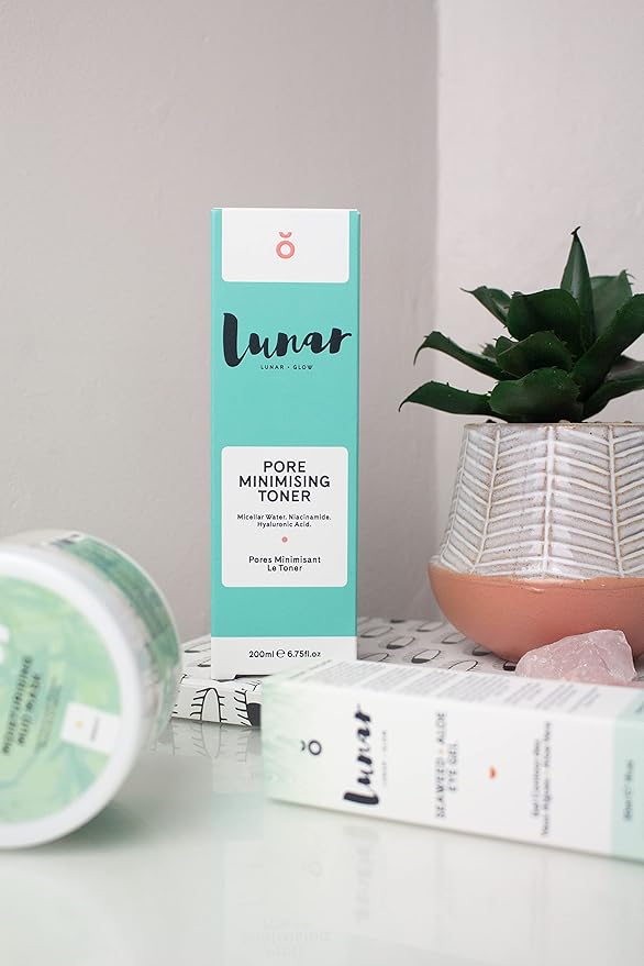 Pore Minimizing Toner by Lunar Glow, containing Niacinamide & Hyaluronic Acid 6.8 Fl Oz / 200ml