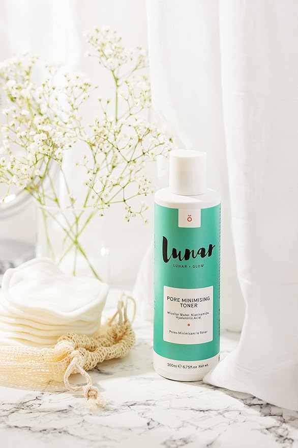 Pore Minimizing Toner by Lunar Glow, containing Niacinamide & Hyaluronic Acid 6.8 Fl Oz / 200ml