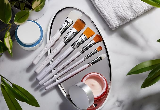 Sigma Beauty S01 Clay/Mud Mask™ Brush — Silicone Skincare Tool for Applying Skincare Products to Face and Skin, Face Mask Brush Applicator for Mud and Clay Masks (1 Pc)