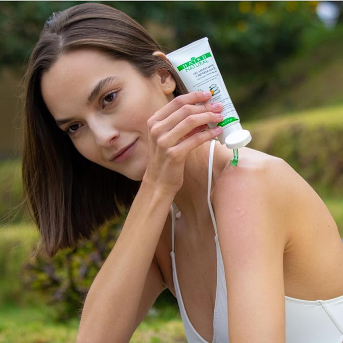 Soothing Gel with Calendula & Aloe Vera. Hydrating & Calming Paraben-Free Formula for Irritated Skin. Ideal After Sun, Shaving, Waxing or Daily Skin Hydration - 2.7 fl oz / 80g