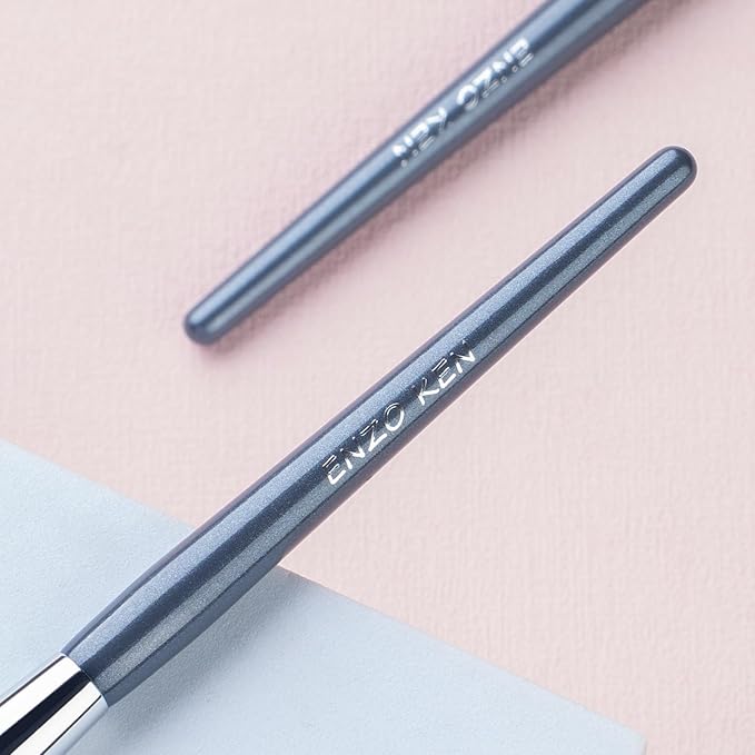 Angled Kitten Paw Concealer Brush Under Eye, Concealer Brush, Nose Contour Brush, Small Concealer Brushes for Makeup, Under Eye Makeup Brush, Under Eye Brush, Concealer Makeup Brush - 10M01