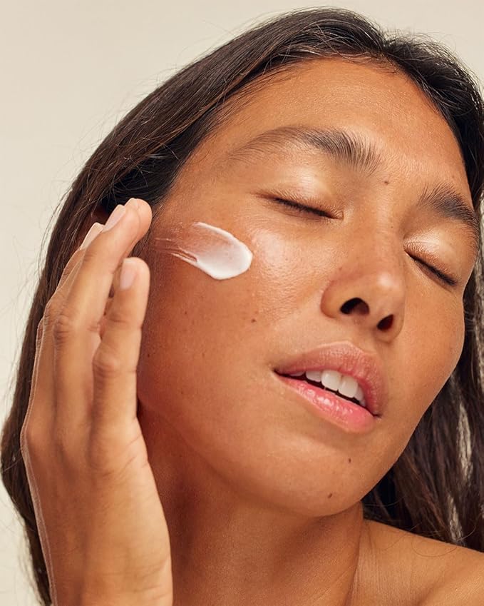 UTU - SPF30 Daily Moisturizer Mineral Sunscreen | Hyaluronic Acid, Squalane, Vitamin C+E | Clean, Reef Safe, Cruelty Free, Broad Spectrum (20 mL | 0.6 fl oz)