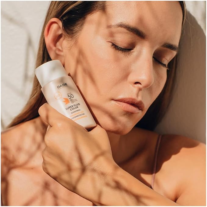 Babe Super Fluid Color Sunscreen SPF 50 – Tinted Facial Sunscreen – Lightweight, Non-Greasy, Broad Spectrum Protection – Suitable for Sensitive Skin – 50 ml