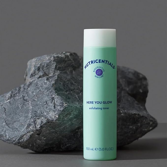 Nu Skin Here You Glow Face Exfoliator Toner | Toner for face with Water, Salicylic Acid, Glycolic Acid & Hydroxy Acid Blend | Unclog Pores, Prevent Acne, Smooth & Hydrate Your Skin | 150 ml | 1 Pack