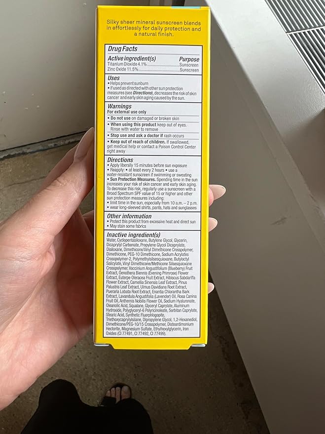 Bliss Block Star Tinted Face Sunscreen SPF 30-1.4 fl oz. - 100% Mineral Broad Spectrum Sunscreen With Zinc Oxide & Titanium Dioxide - Non Greasy Invisible finish