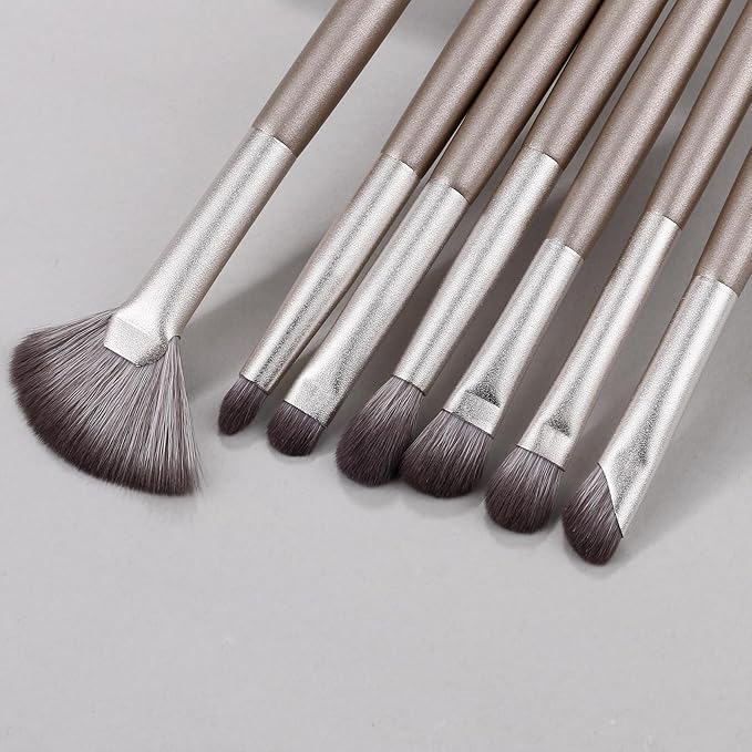 Makeup Brush Set (15 Pieces) - Includes Foundation, Powder, Concealers, Highlighter, Contour, Eye Shadows & Blush Makeup Brushes - Face & Eye Make Up Brushes with Synthetic Bristles