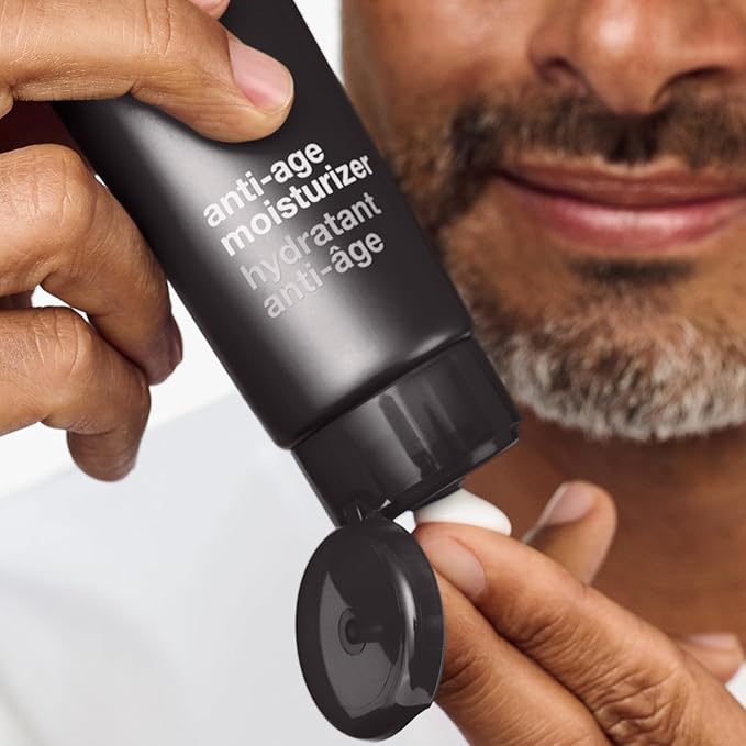 Clinique For Men Daily Anti-Age Face Moisturizer With Hyaluronic Acid,Vitamin E + Glycerin | Combats Lines,Wrinkles + Dullness | Hydrating-+ Brightening-| Lightweight,3.4 Fl Oz,(Pack of 2)