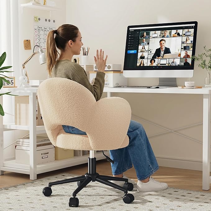 Petal Vanity Chair, Cute Vanity Chair with Wheels, Height Adjustable, Velvet Desk Chair for Study, Makeup & Relaxation, Creamy Beige