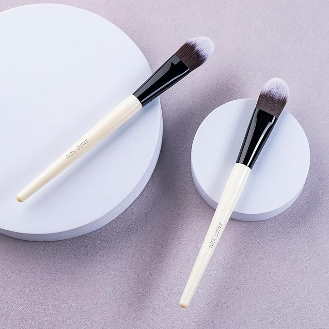 Liquid Foundation Brush, Flat Foundation Brush for Liquid Makeup, Flat Makeup Brush for Liquid Foundation, Make up Brush for Foundation, Makeup Brushes Foundation. (800)