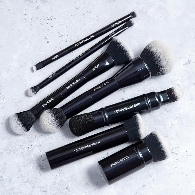 Lune+Aster Eyeshadow Duo Brush | Dual-Ended Brush To Apply And Blend Eyeshadow. Made with Alumium Handle, Vegan Bristles.