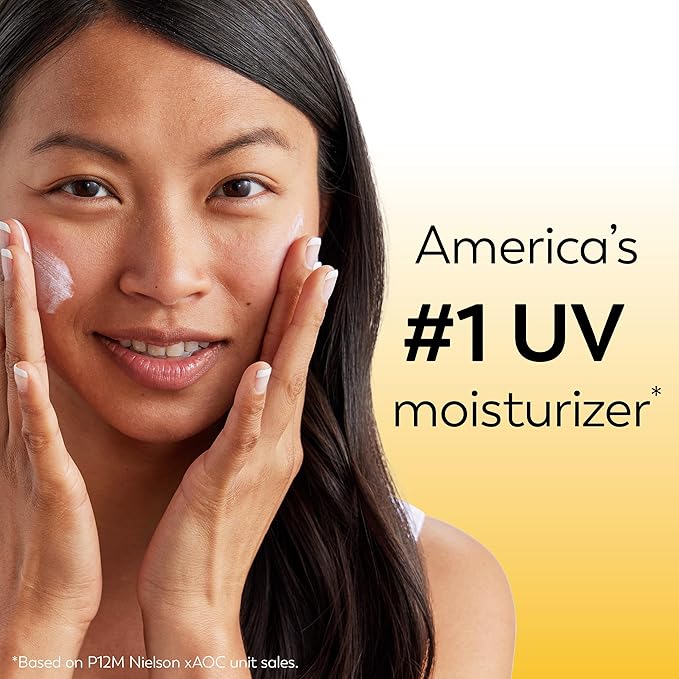Olay Face Moisturizer, Complete with Sunscreen SPF 30, Fragrance-Free for Sensistive Skin, Broad Spectrum Sun Protection, Long-Lasting Hydration, Non-Comedogenic - Vitamin E & Aloe - 2.5 Oz - 4 Pack