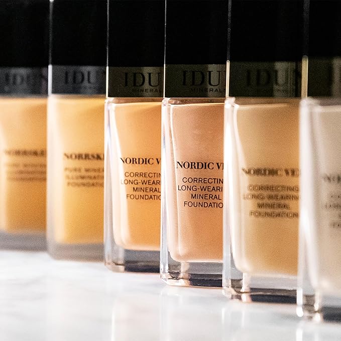 IDUN Minerals Nordic Veil Foundation - Full and Poreless Coverage, Long Lasting, Soft Matte Finish - Purified and Safe for Sensitive Skin - 307 Disa - Light Medium Neutral - 0.88 oz