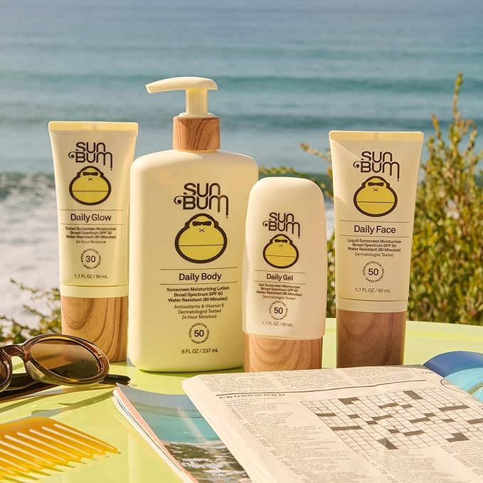 Sun Bum Daily SPF 30 Glow Sunscreen Face Lotion - Moisturizing Facial Sunscreen - Tinted - Dewy Finish - Hawaii 104 Act Compliant (Made without Octinoxate & Oxybenzone) - 1.7 oz (Pack of 2)